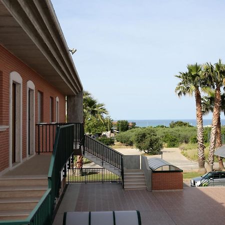 Residence Villaggio Del Sole Термолі Екстер'єр фото