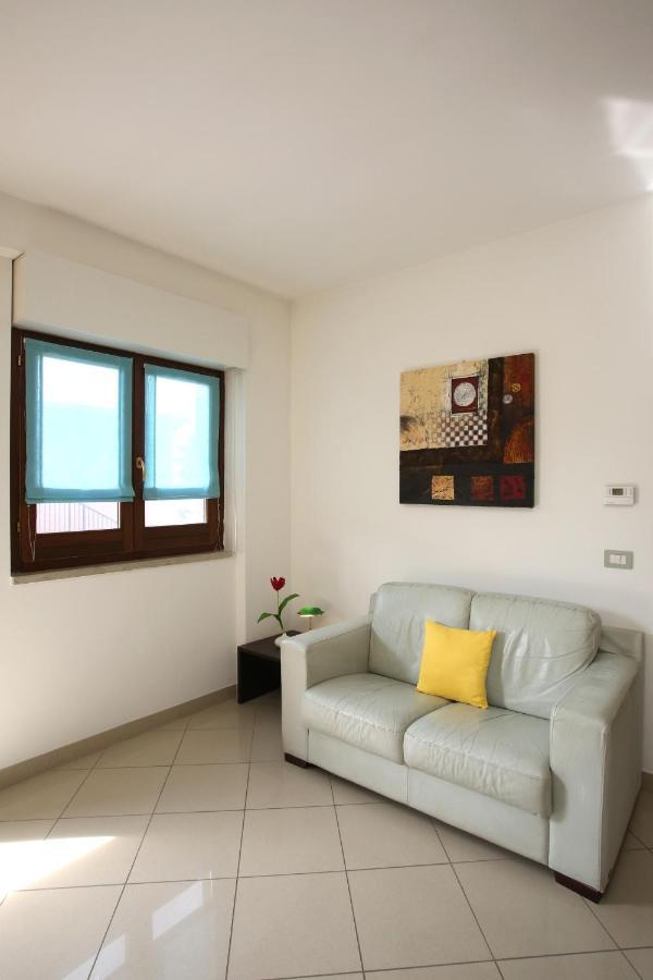 Residence Villaggio Del Sole Термолі Екстер'єр фото