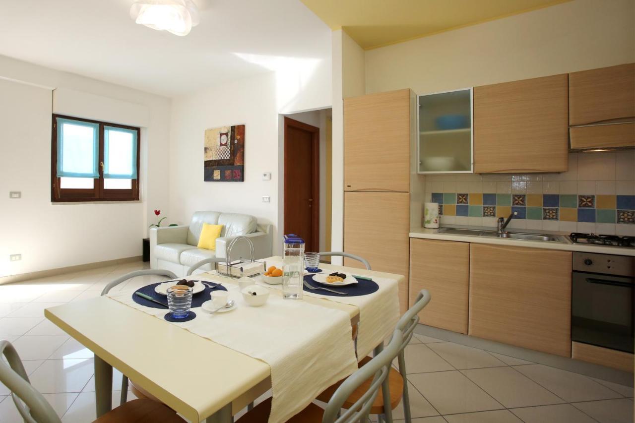 Residence Villaggio Del Sole Термолі Екстер'єр фото