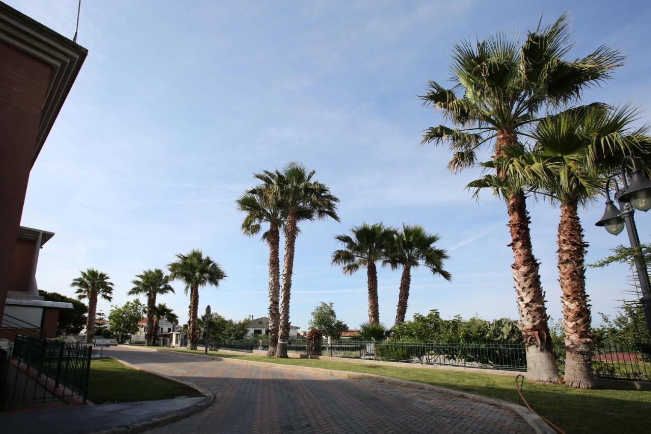 Residence Villaggio Del Sole Термолі Екстер'єр фото